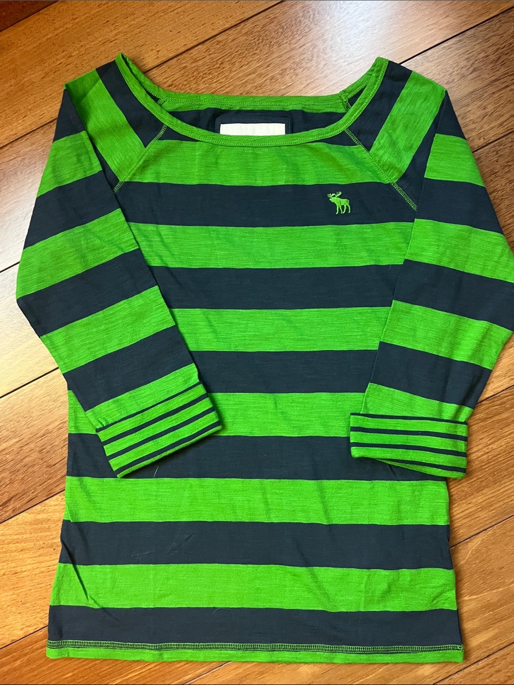 NWOT Vintage Y2K Abercrombie Moose Logo Striped Shirt